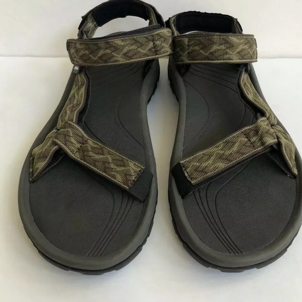 NWT Teva Men’s Hurricane XLT in Wavy Trail Olive